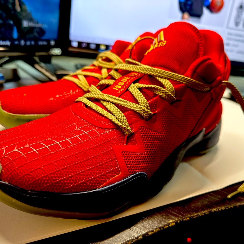 Adidas Men’s D.o.n. Issue 2 Basketball Shoes